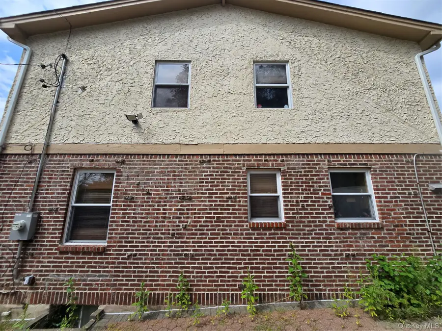 10 Summer Avenue, Great Neck, NY 11020 - #3