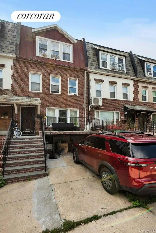 20-27 31 Street, Astoria, NY 11105 - #1