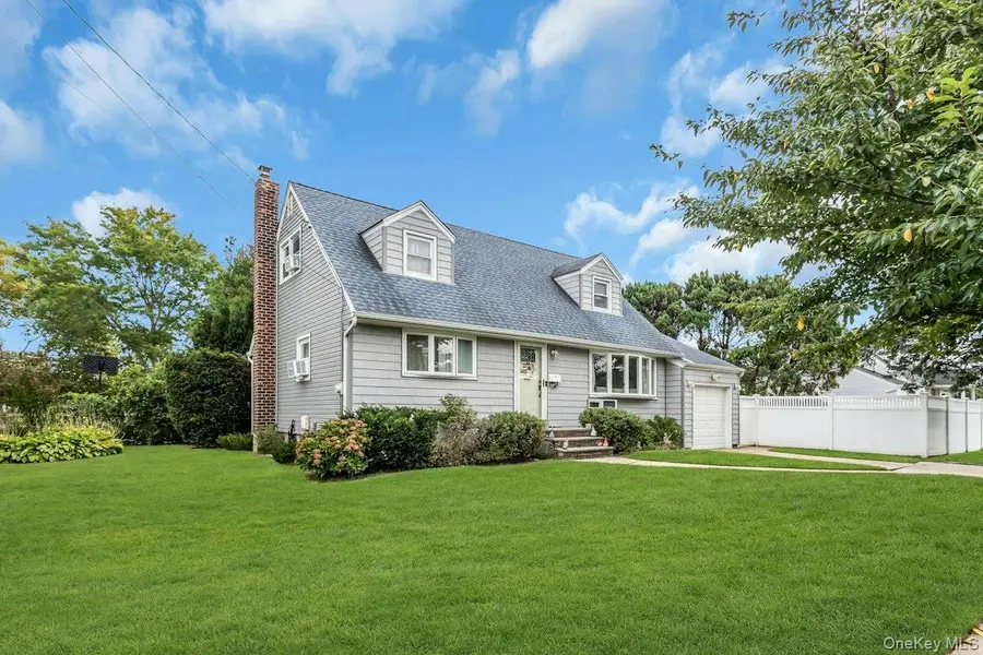 8 N Summit Drive, Massapequa, NY 11758 - #2