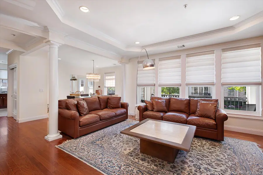 103 Roosevelt Way, Westbury, NY 11590 - #3