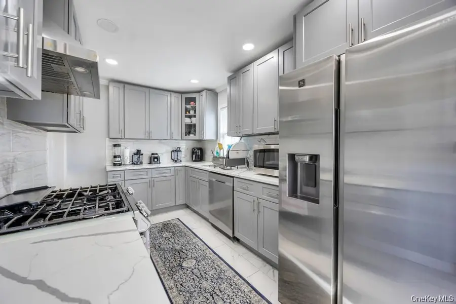 48 Liberty Avenue, Mineola, NY 11501 - #2