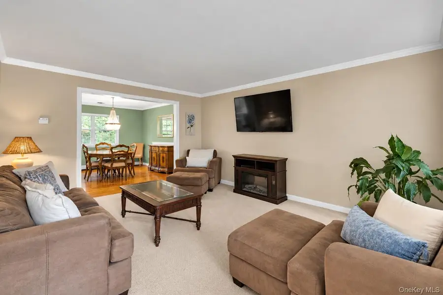 60 Scranton Avenue, Port Jefferson Station, NY 11776 - #2