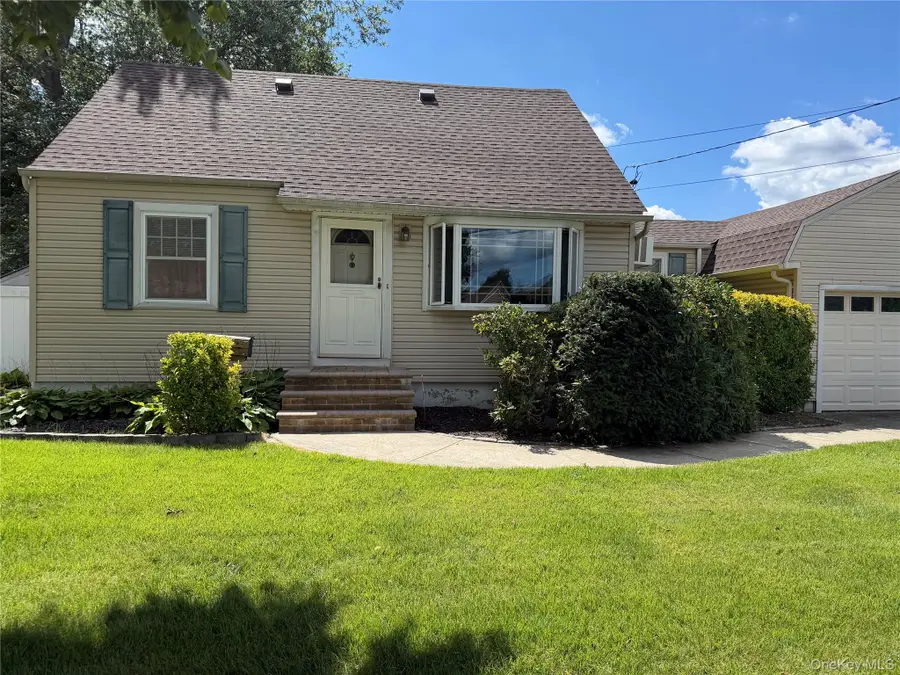 1 Higbie Drive, West Islip, NY 11795 - #2