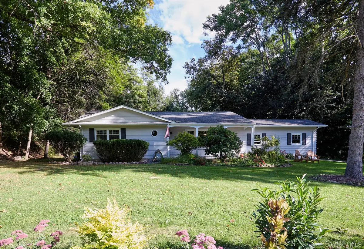 9 Red Oaks Mill Road, Poughkeepsie, NY 12603 - #1