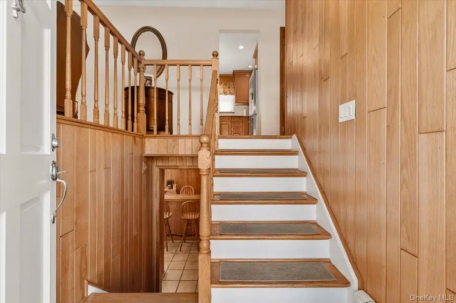 196 Von Huenfeld Street, Massapequa Park, NY 11762 - #2