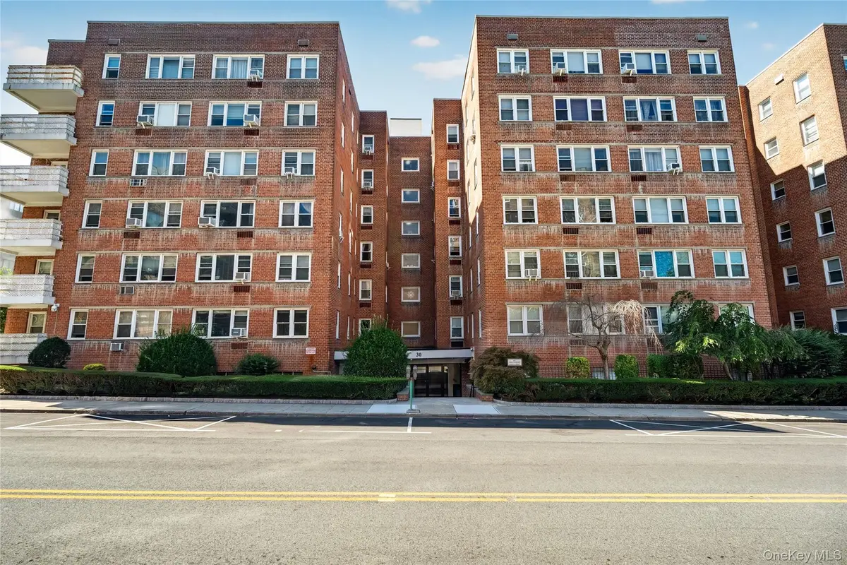 30 E Hartsdale Avenue #3L, Hartsdale, NY 10530 - #1
