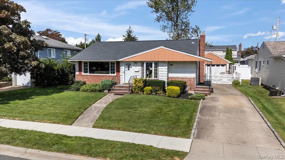 41 Cornell Lane, Hicksville, NY 11801 - #1