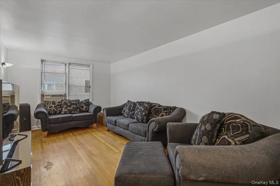 2107 Wallace Ave Wallace #6A, Bronx, NY 10462 - #3