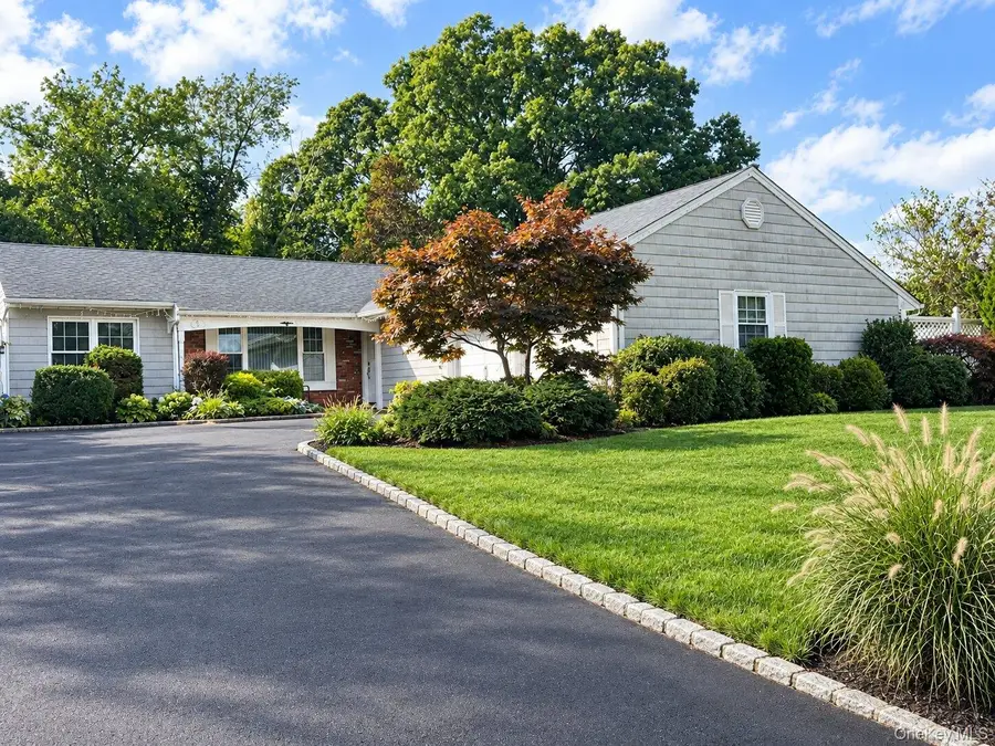 4 Carston Street W, Selden, NY 11784 - #2