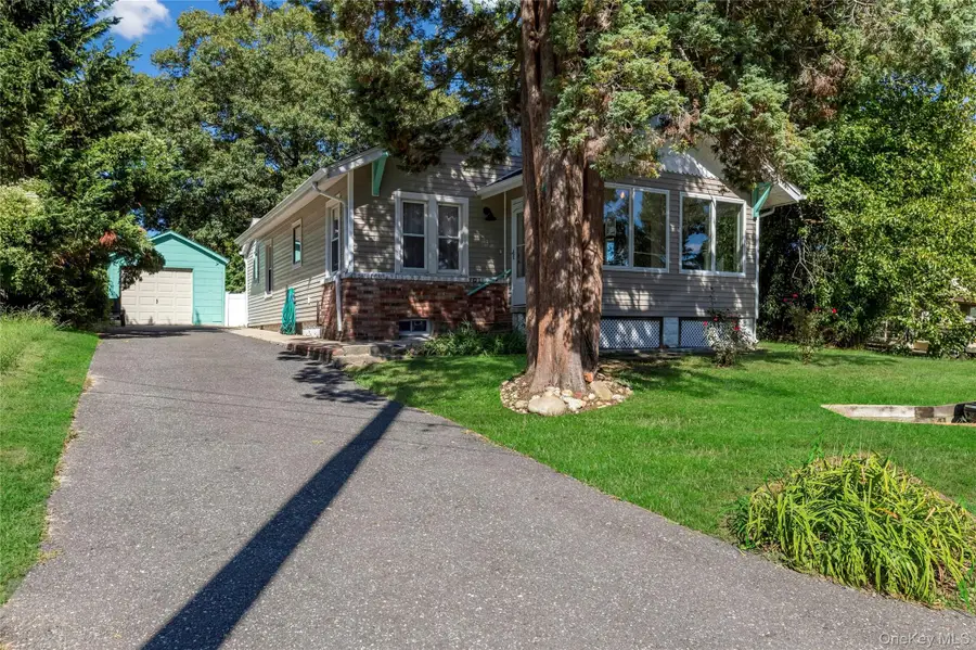3 School Street, Lake Ronkonkoma, NY 11779 - #2