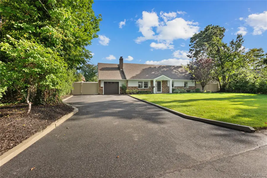 123 Hiawatha Drive, Brightwaters, NY 11718 - #3