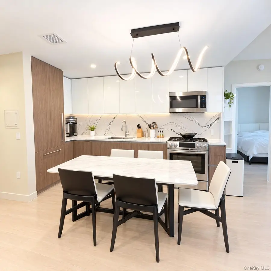131-01 40th Road #PH3D, Flushing, NY 11354 - #3