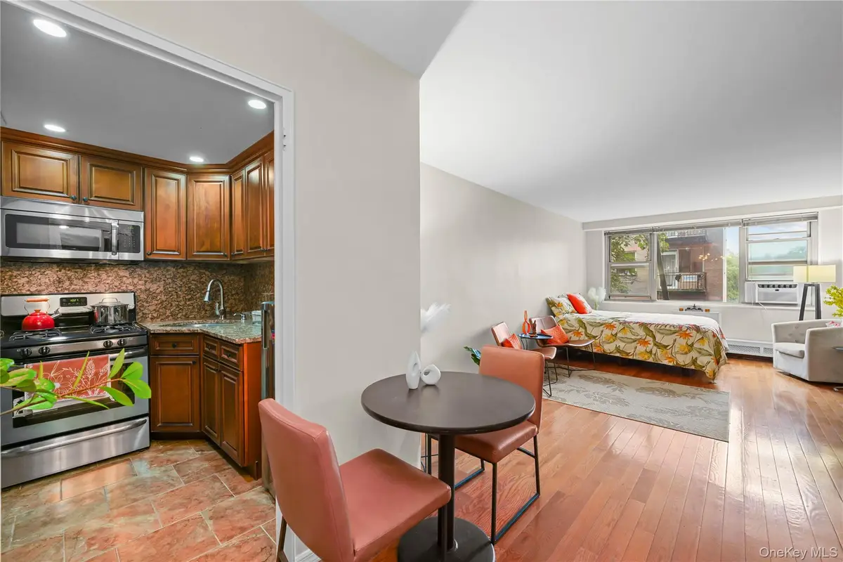 81-11 45th Avenue #3V, Elmhurst, NY 11373 - #1