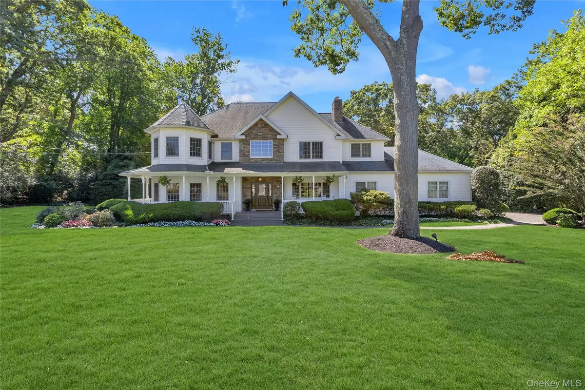 14 Whistler Hill Lane, Huntington, NY 11743 - #1