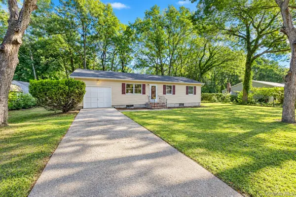 50 Fanning Boulevard, Riverhead, NY 11901