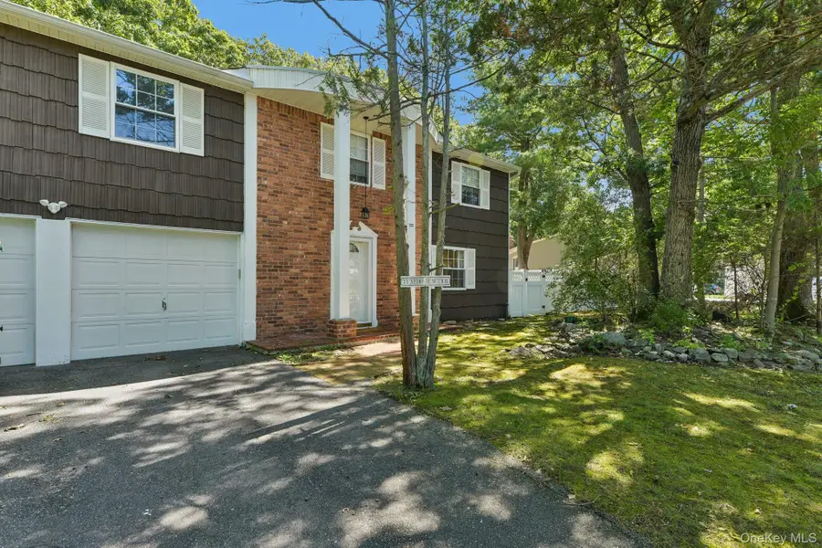 25 Beach Avenue, Mount Sinai, NY 11776 - #2