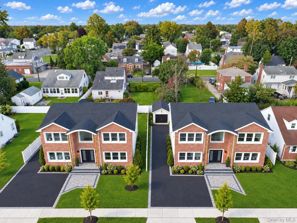 8 Fountain Street, Hicksville, NY 11801 - #1