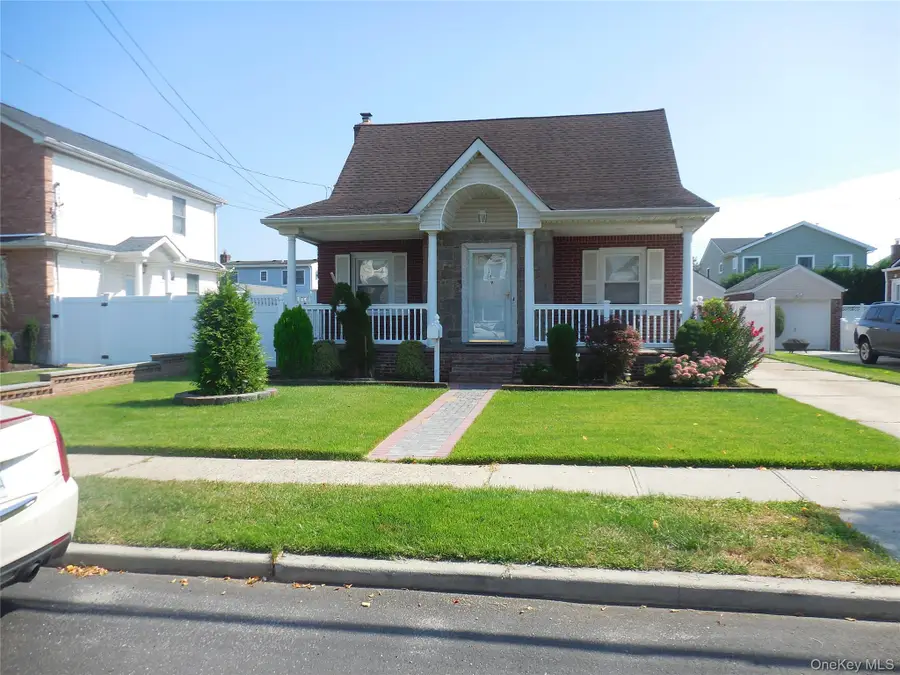 149 Rule Street, Franklin Square, NY 11010 - #3