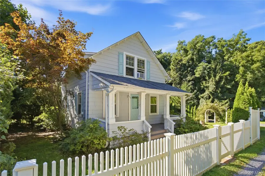 97A Bay Avenue, Huntington Bay, NY 11743 - #2