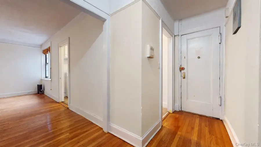68-30 Burns Street #C2, Forest Hills, NY 11375 - #3
