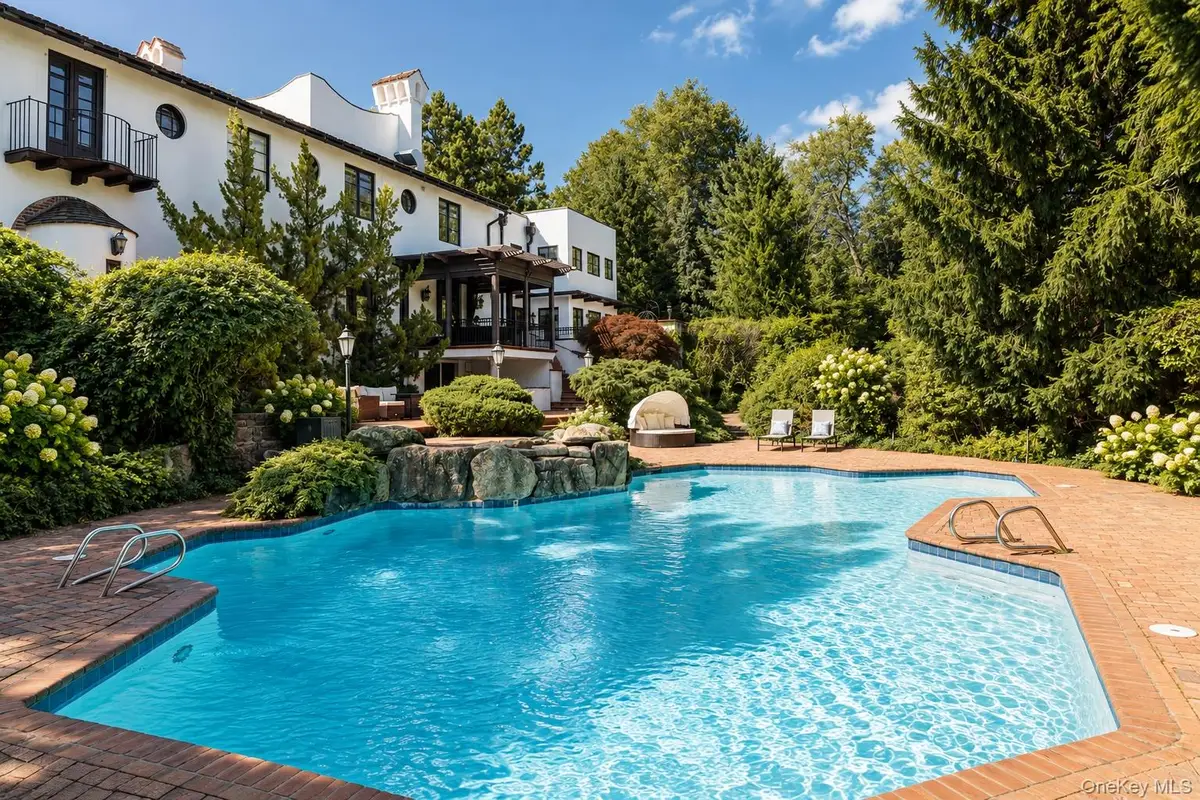 33 Grand Park Avenue, Scarsdale, NY 10583 - #1