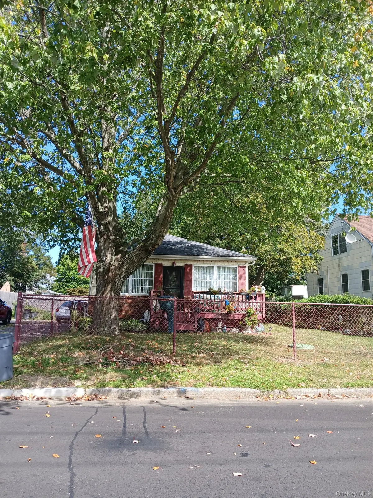 25 Campbell Street, Patchogue, NY 11772 - #1