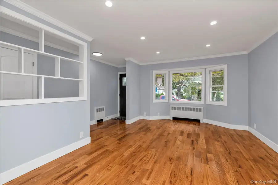 271 Sherman Street, Westbury, NY 11590 - #3