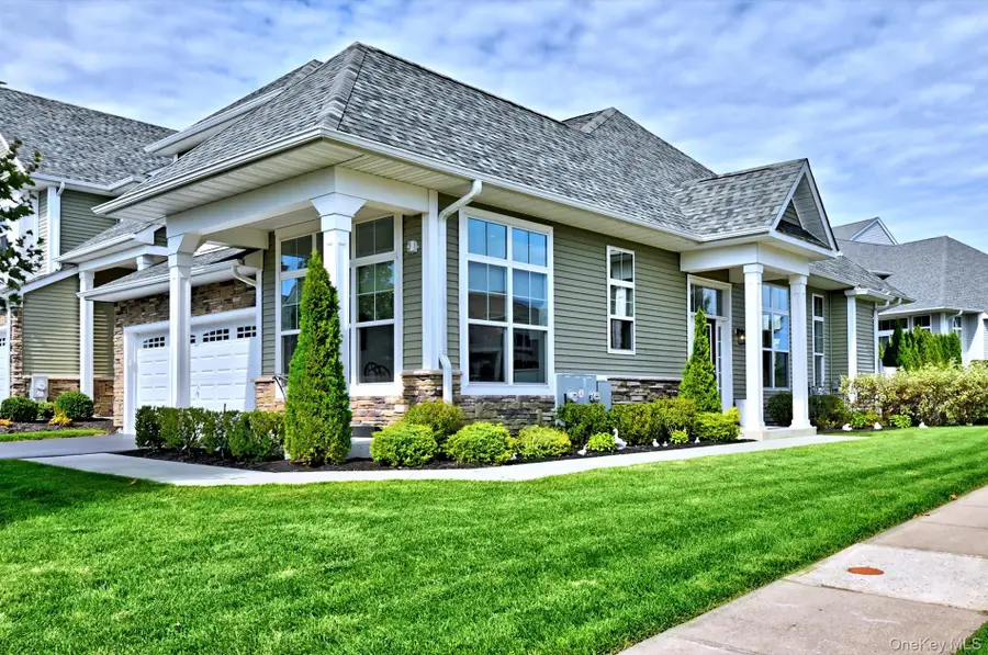 182 Belmont Circle, Yaphank, NY 11980 - #3