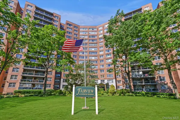 61-20 Grand Central Parkway #C303, Forest Hills, NY 11375