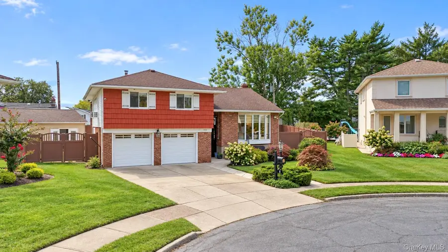 919 Park Court, Valley Stream, NY 11581 - #3