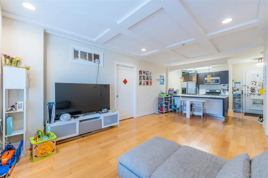 64-05 Yellowstone Boulevard #519, Forest Hills, NY 11375 - #3