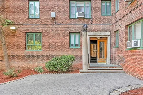 1560 Metropolitan Avenue #5B, Bronx, NY 10462