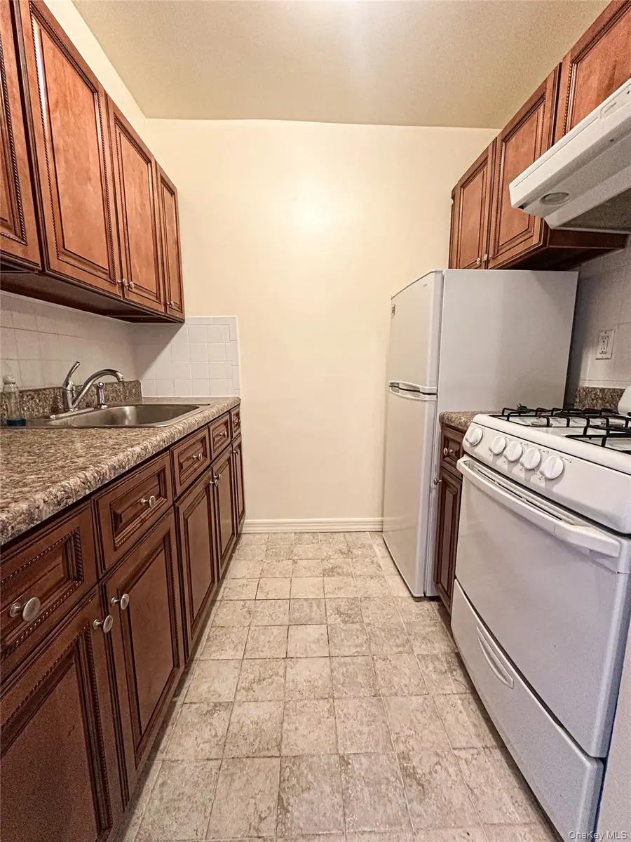 10025 Queens Boulevard #6L, Forest Hills, NY 11375 - #2