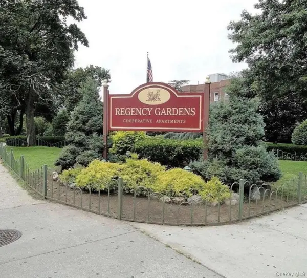 78-05 141st Street #2L, Kew Garden Hills, NY 11367