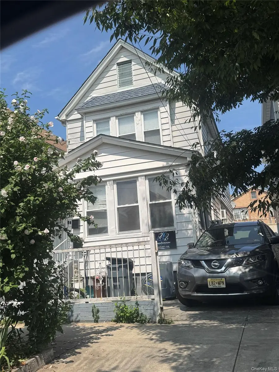104-45 113th Street, South Richmond Hill, NY 11419 - #2