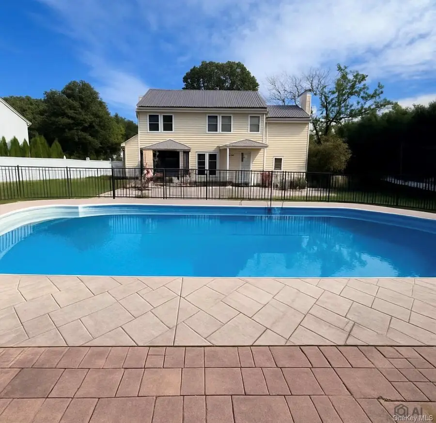 37 Howard Drive, Coram, NY 11727 - #3