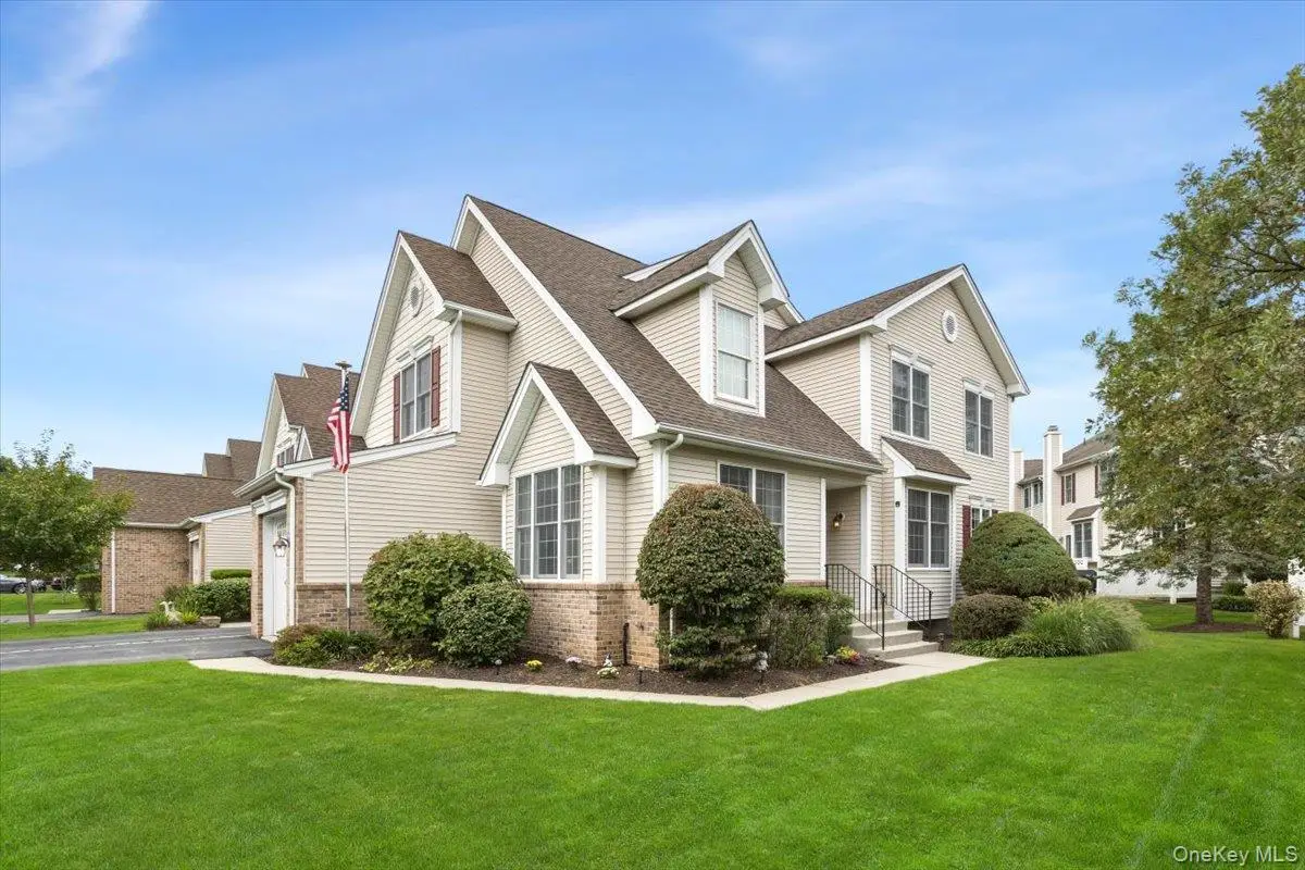 12 Sassinoro Boulevard, Cortlandt Manor, NY 10567 - #1