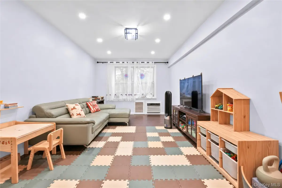 26-25 Union Street #1C, Flushing, NY 11354 - #1