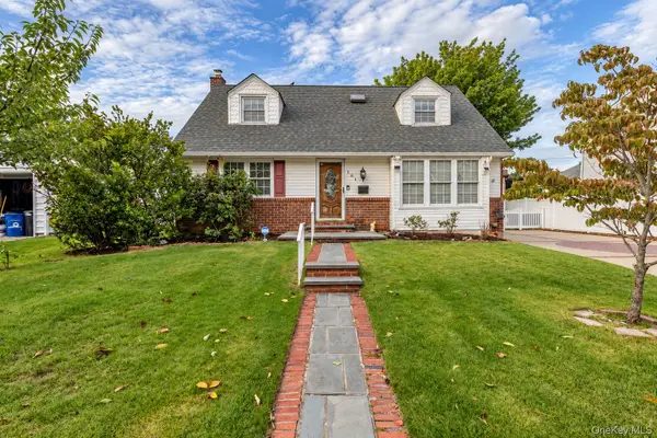 561 Parker Avenue, Levittown, NY 11756