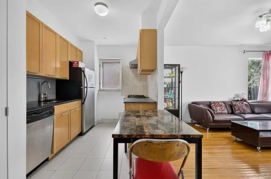 71-28 163rd Street #2A, Fresh Meadows, NY 11365 - #2