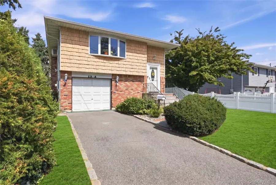 29 Suffolk Road #A, Massapequa, NY 11758 - #2