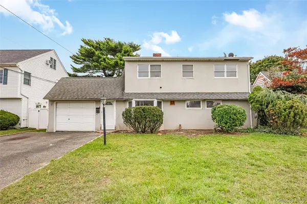 22 Tarry Lane, Levittown, NY 11756
