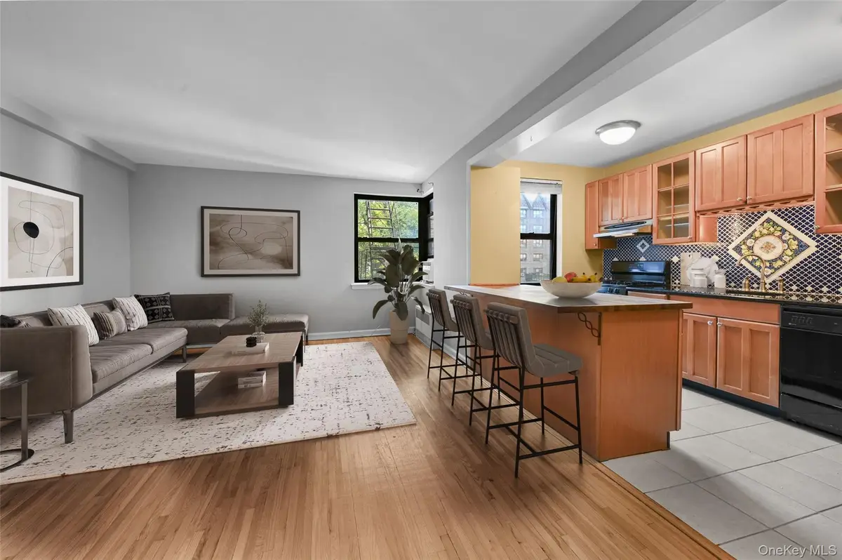 142 Garth Road #3T, Scarsdale, NY 10583 - #1