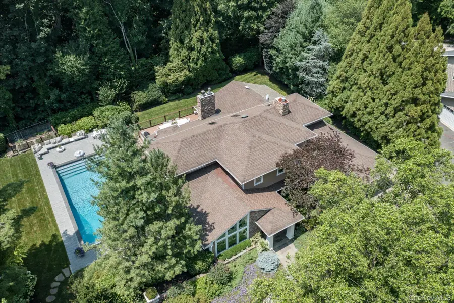 83 Karol Place, Muttontown, NY 11753 - #3