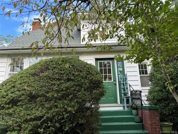 201 Maiden Lane, Port Jefferson, NY 11777