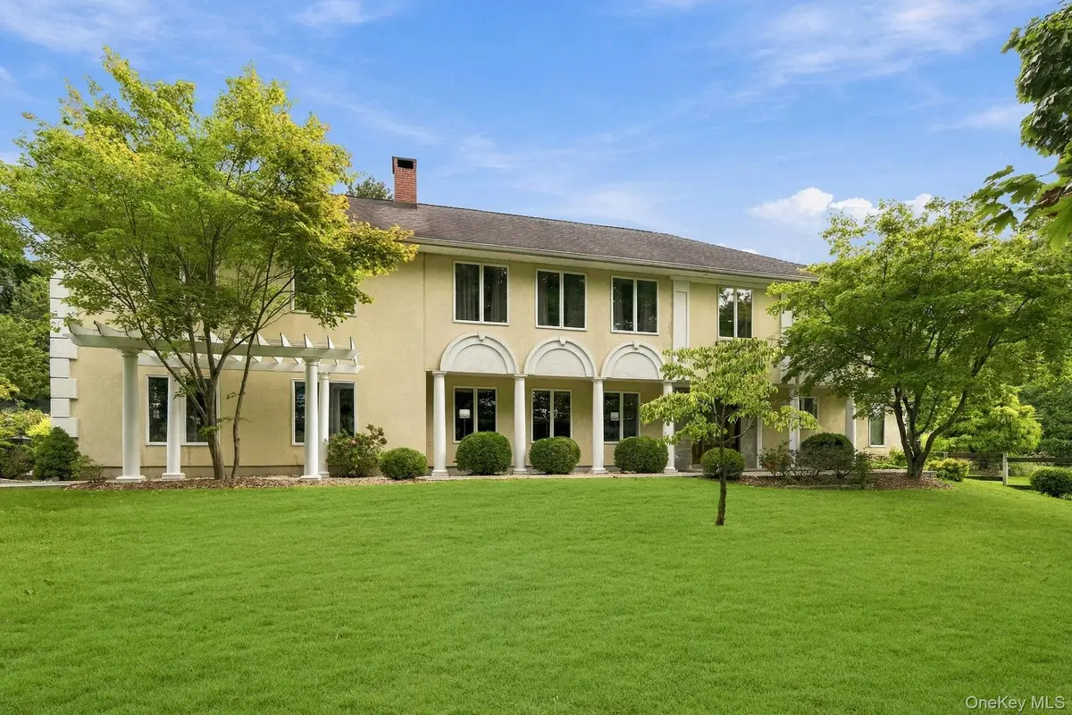 611 Knollwood Road, White Plains, NY 10603 - #1