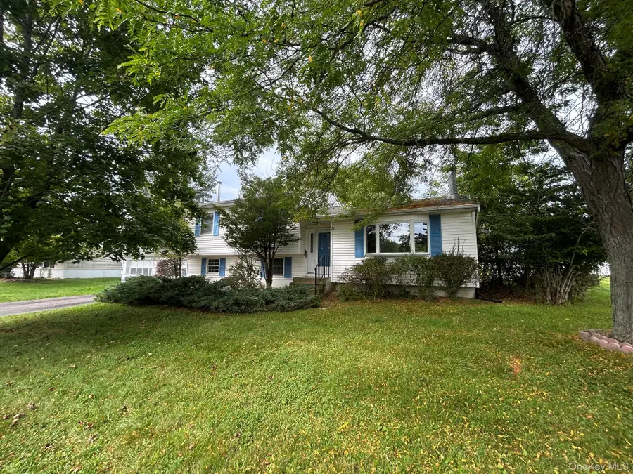 6 Pembroke Road, Washingtonville, NY 10992 - #2