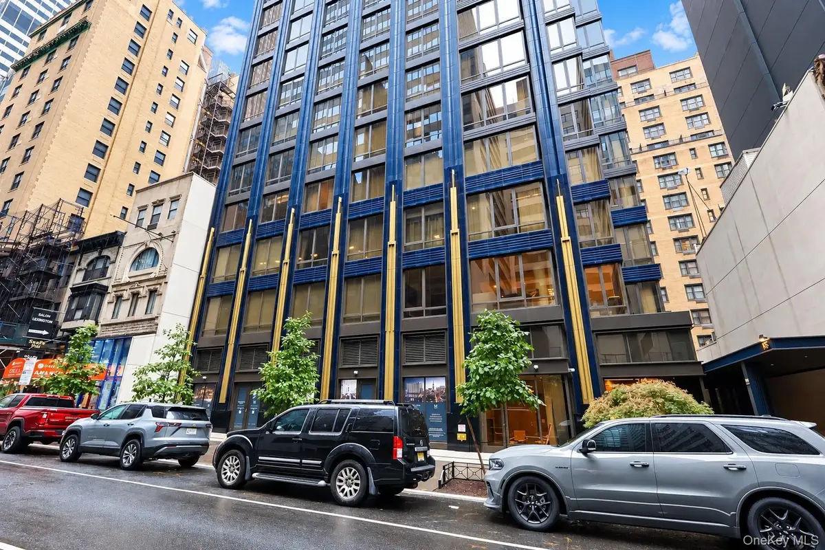 135 E 47th Street #22F, Manhattan, NY 10017 - #1