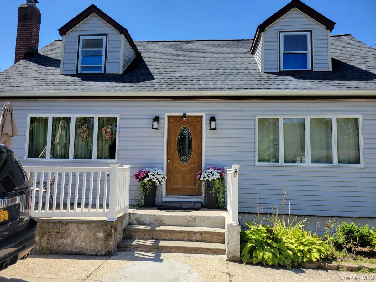 1053 Martinstein Avenue, Bay Shore, NY 11706 - #1