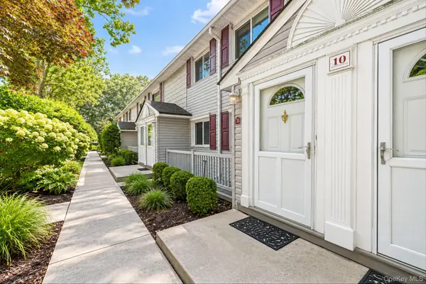 10 Smithtown Boulevard #3B, Smithtown, NY 11787